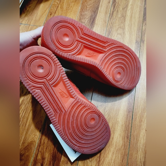 Sold!Nike Air 10.5 - Picture 4 of 8